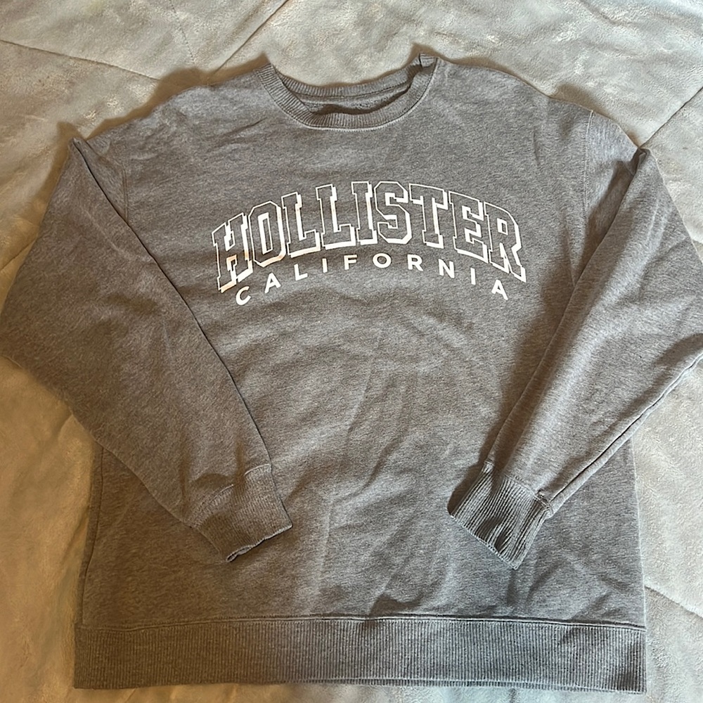 XS Hollister California Crewneck Grey